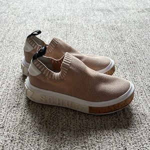 Schutz sneakers, tan, size 34 (5.5.) Very comfortable! Only worn once.